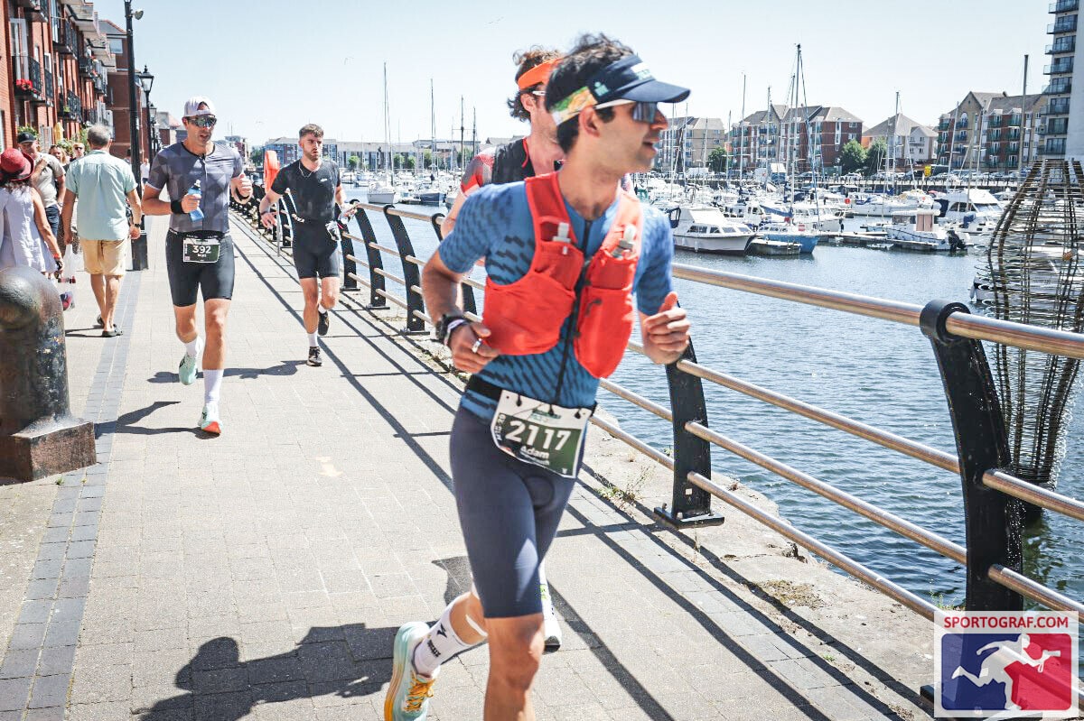 Km 1/21: thee start of the gruelling half-marathon.